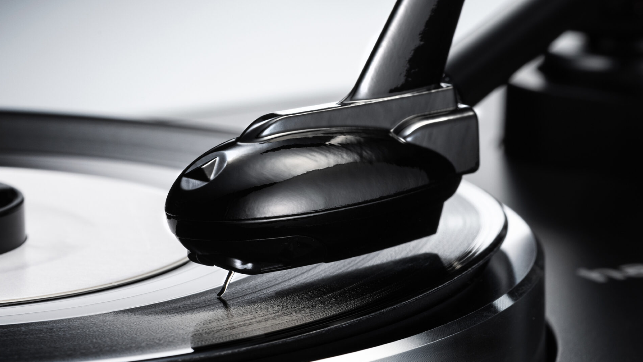 JICO Clipper-S Kartusche und Headshell aus der Nähe