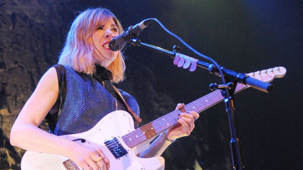 Sleater Kinney More Powerful Than Ever At Londons Roundhouse Louder 