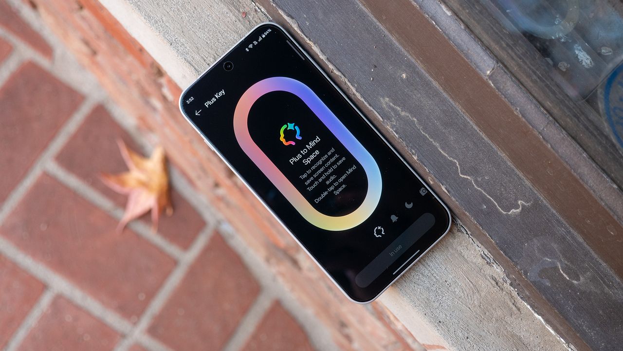 The new Plus Key and Plus Mind features on a OnePlus 15