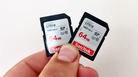 SanDisk 64GB Ultra SDXC UHS-I cards