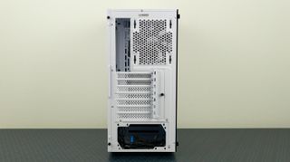 Silverstone Fara R1