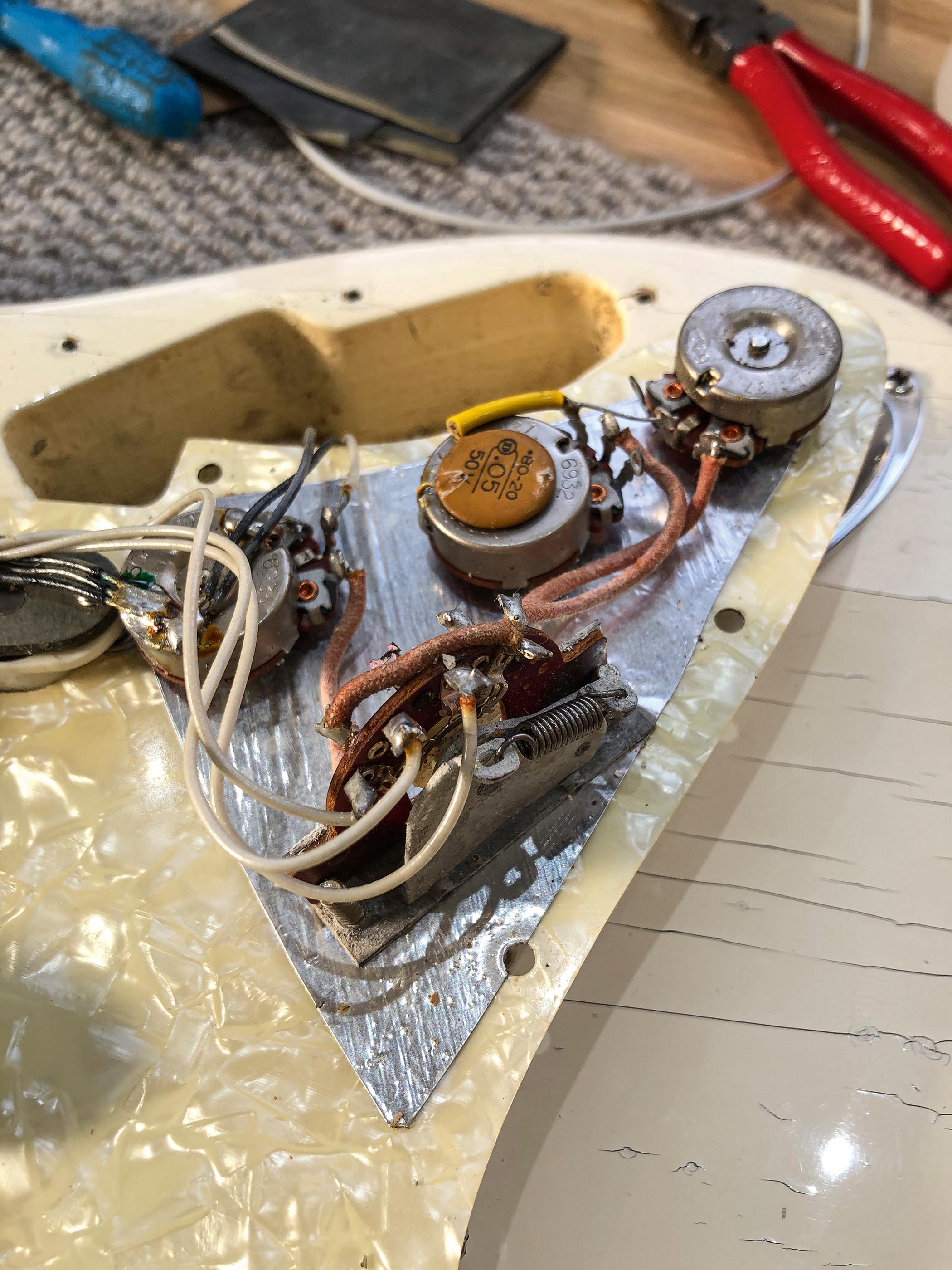 The electronics of a 1969 Fender Stratocaster