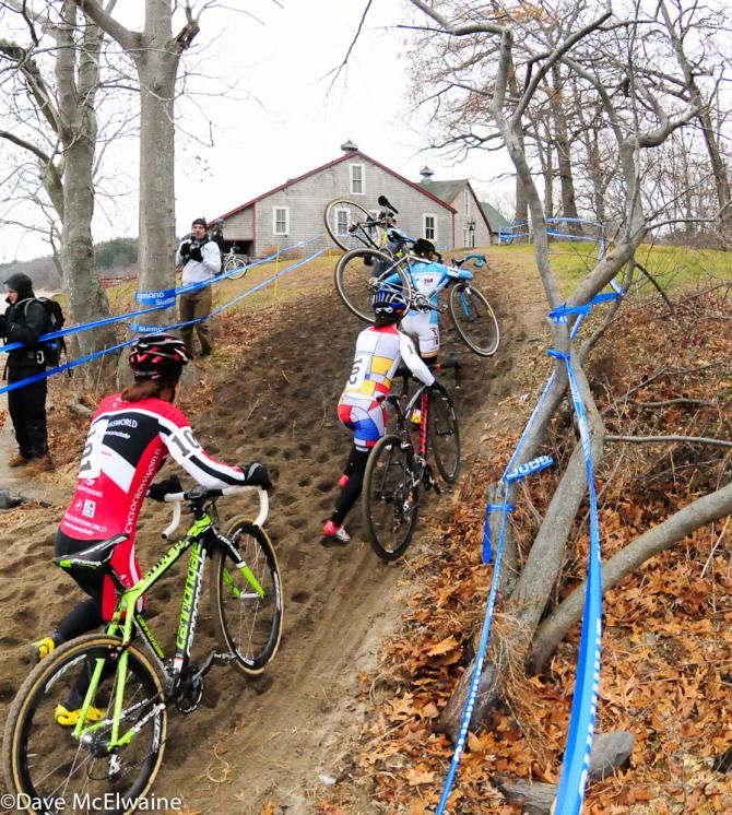Crystal Anthony (Cyclcorossworld.com) racing with the leaders on lap two.