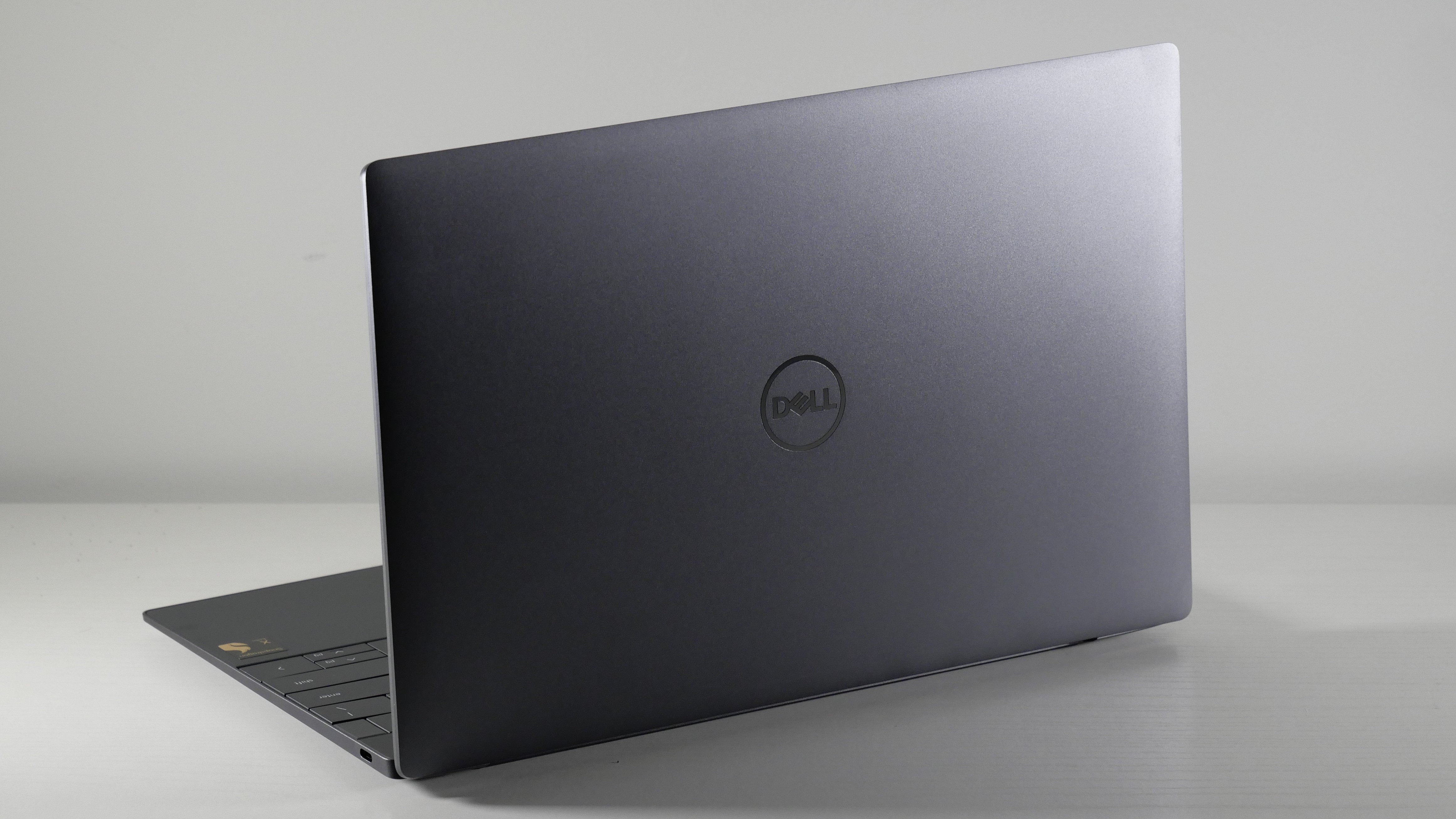 Обзор Dell XPS 13 9345 (Snapdragon X Elite): легче воздуха — MacBook Air