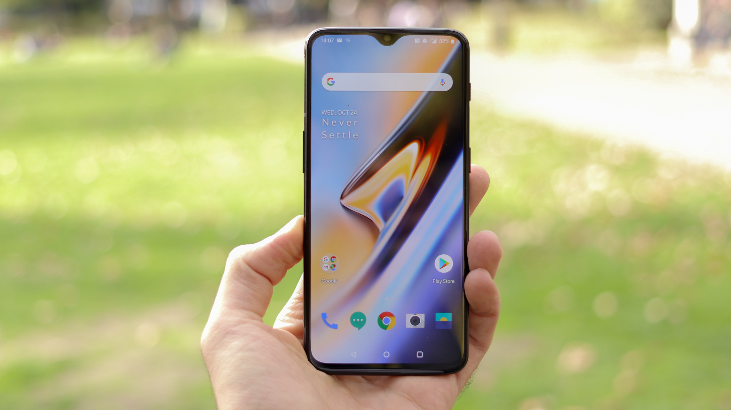 Should i buy the store oneplus 6 or 6t