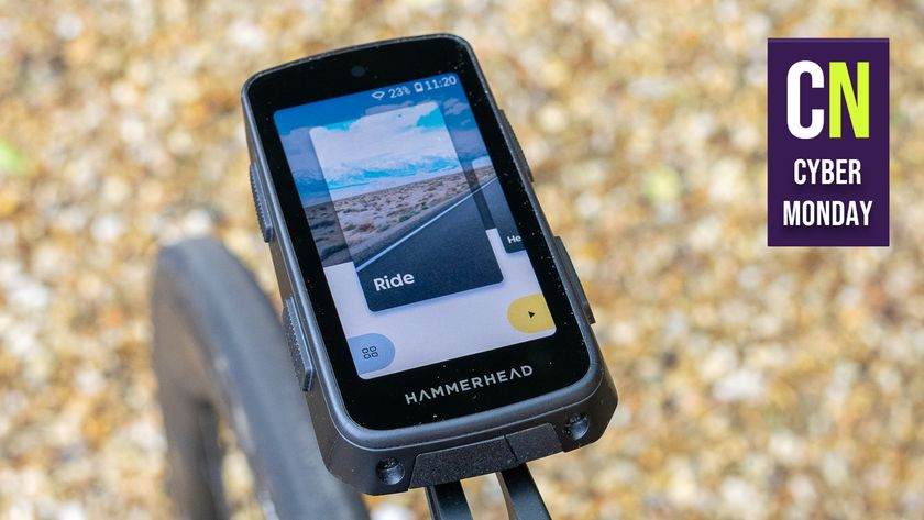 A GPS computer mounted on a bike with a Cyclingnews Cyber Monday badge overlaid