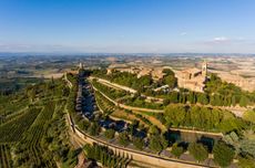 The hilltop town of Montalcino, home to Rosso di Montalino wine