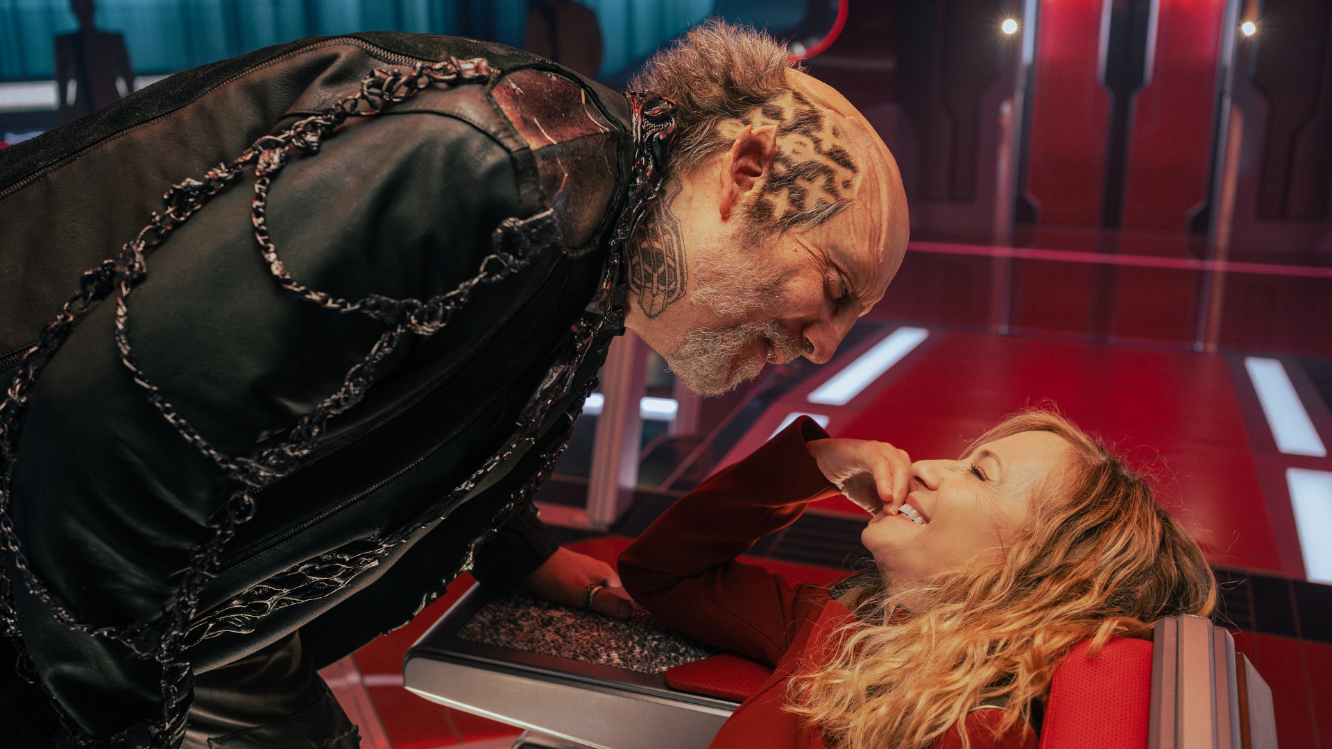 Paul Giamatti as Nus Braka and Holly Hunter as Nahla in Star Trek: Starfleet Academy, episode 1, season 1, streaming on Paramount+, 2025. Photo Credit: Brooke Palmer/Paramount+.