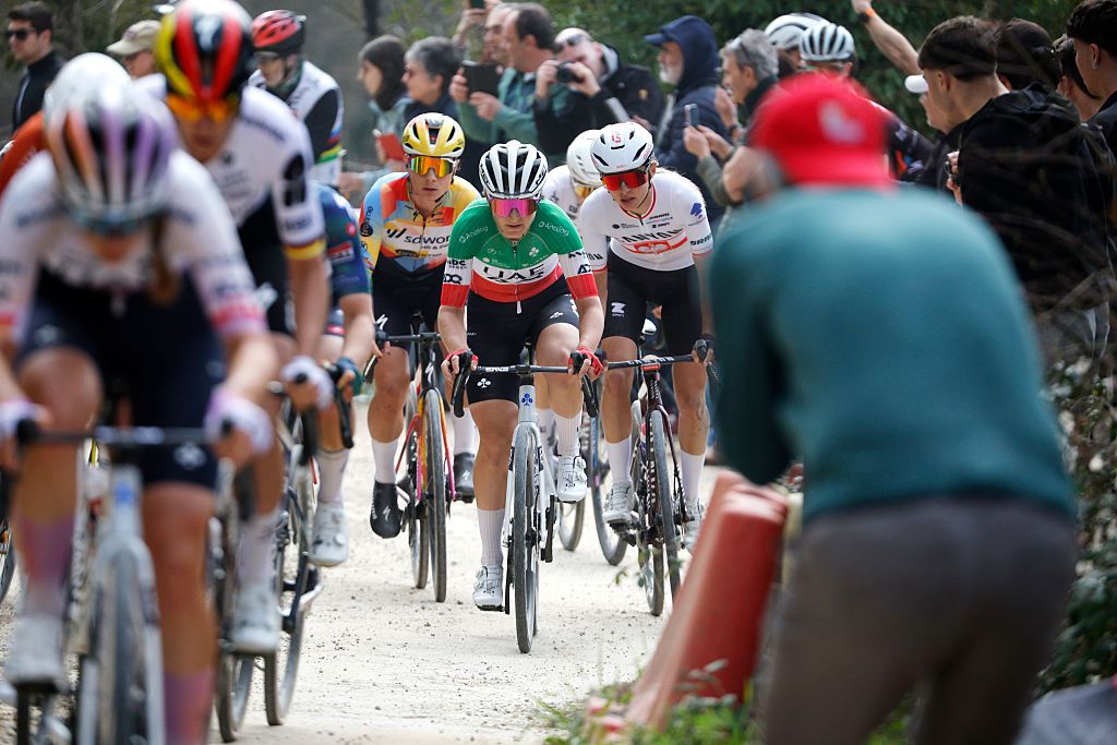 トップライダーの本当の姿から、あまり繁栄していないチームまで – ミラノ～サンレモと次のクラシックに向けた 5 つの重要な質問