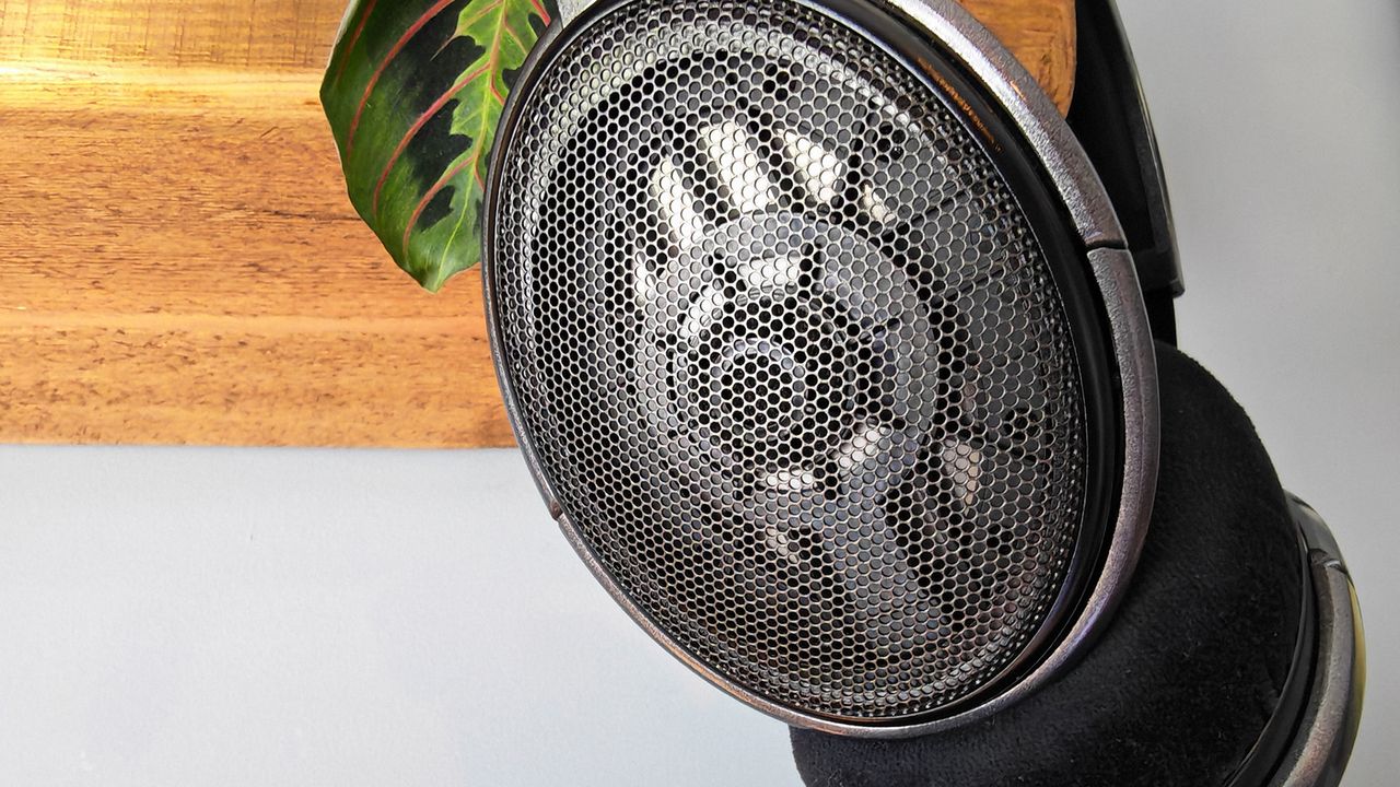 A selection of photos of the HD 650 headphones in a home office.