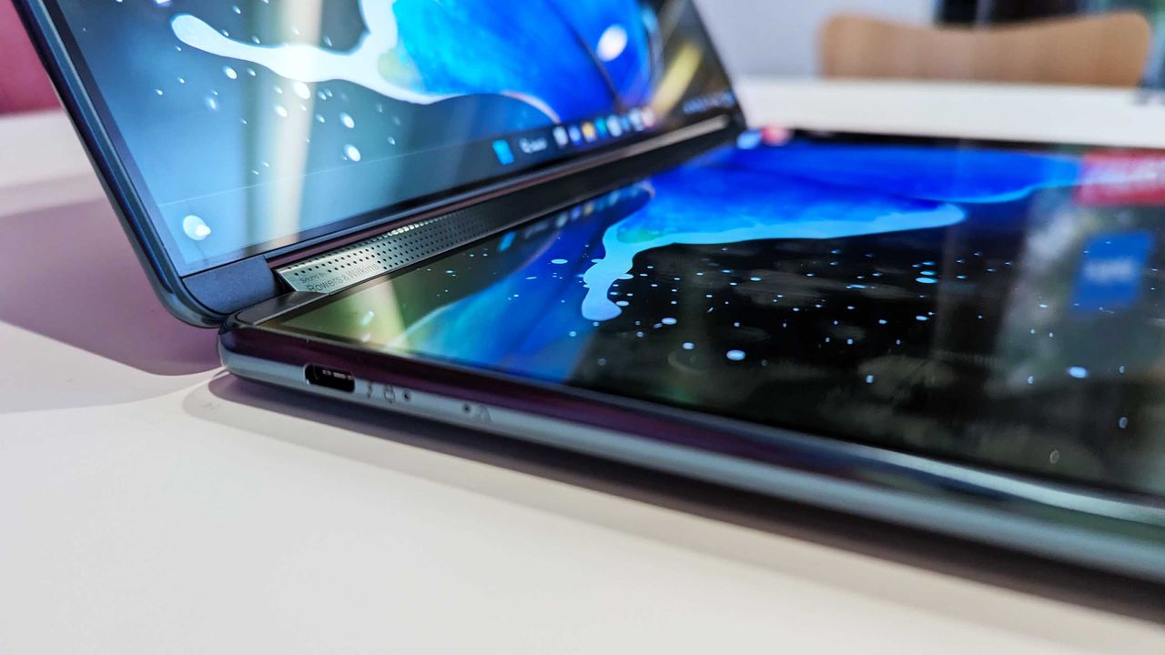 Lenovo YogaBook 9i