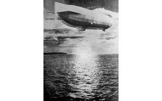 First airship fatalities