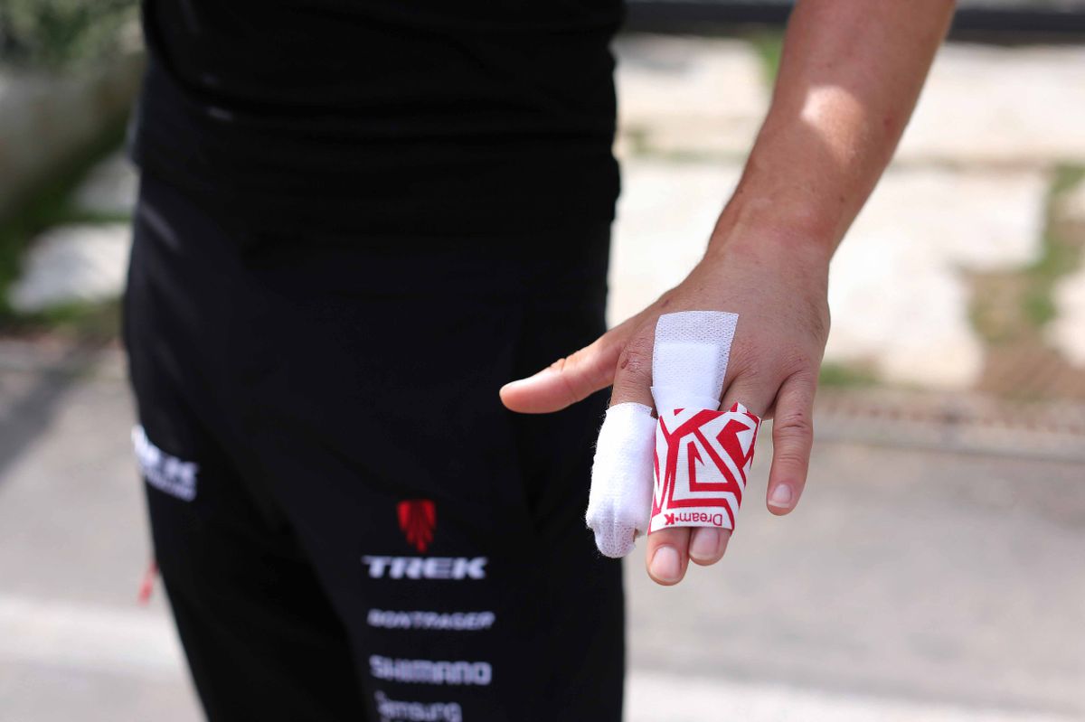 Kristof Vandewalle's left hand all bandaged up for his broken left-finger