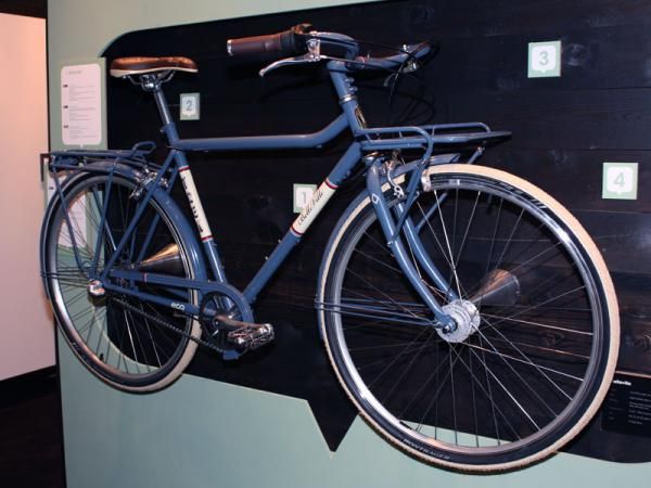 The Trek Belleville may be mass produced but it boasts a number of visual cues we're more accustomed to seeing at the North American Handmade Bicycle Show.
