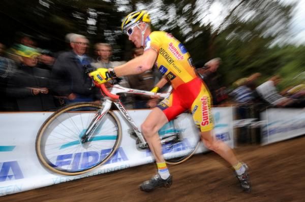 Klaas Vantornout (Sunweb-Revor) tackles a run-up.