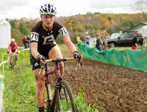 Ellie Anderson (Ladies First Racing) settled into fourth position.