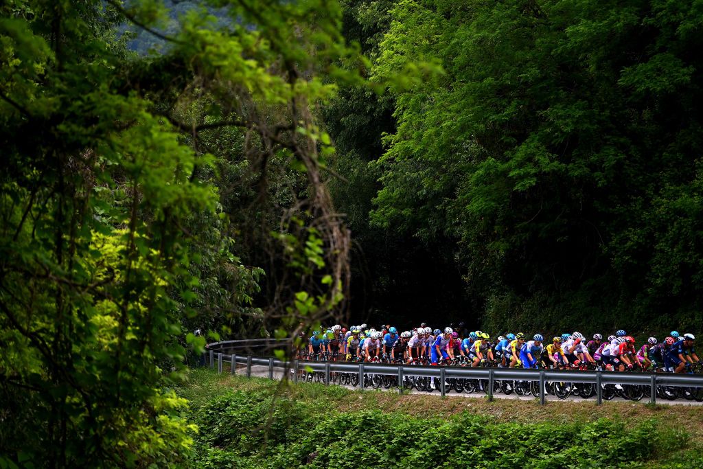 TREVISO ITALY MAY 26 A general view of the peloton passing through a landscape during the 105th Giro dItalia 2022 Stage 18 a 156km stage from Borgo Valsugana to Treviso Giro WorldTour on May 26 2022 in Treviso Italy Photo by Tim de WaeleGetty Images