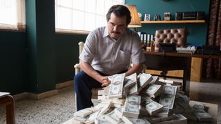 Money counting scene in Narcos
