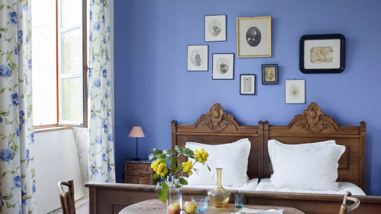 16 Beautiful French Bedroom Ideas To, Vintage French Style Headboard