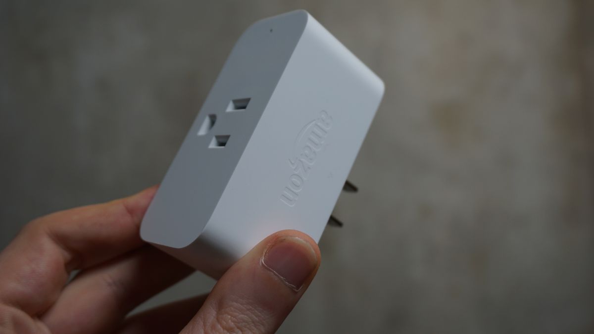 First look: Amazon Smart Plug will turn everything in your house into ...