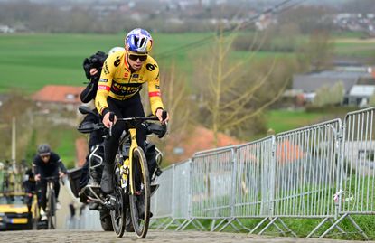 Wout Van Aert trains on the Oude Kwaremont March 2023