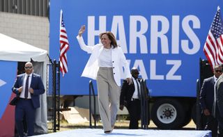 kamala harris a white blazer