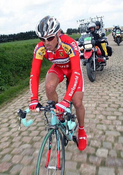 Patrick Calcagni (Barloworld) cobbles along.