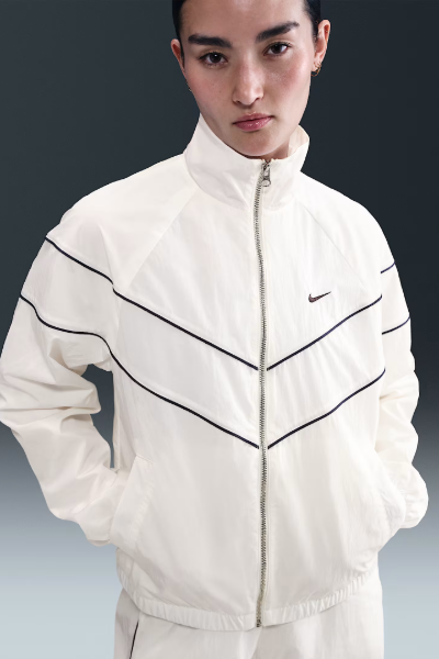 Nike, Nike Windrunner Women's Loose Uv Woven Full-Zip Jacket