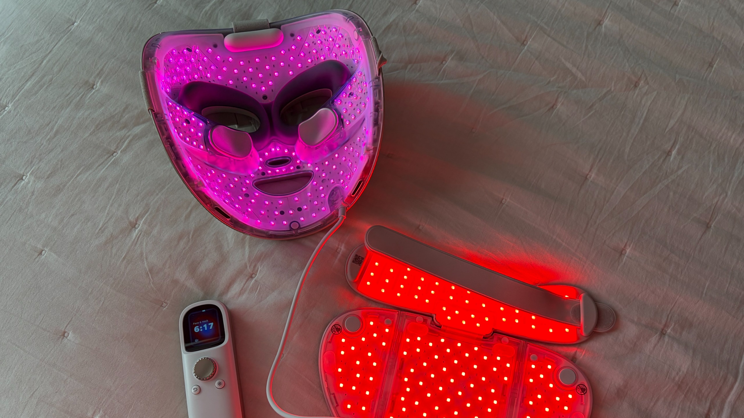 Shark CryoGlow Clinic Face + Body