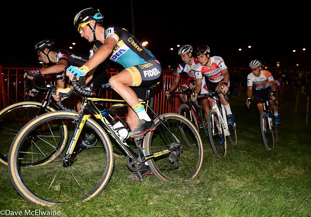 Jim Aernouts (Telnet Fidea) near the front of the race on lap one