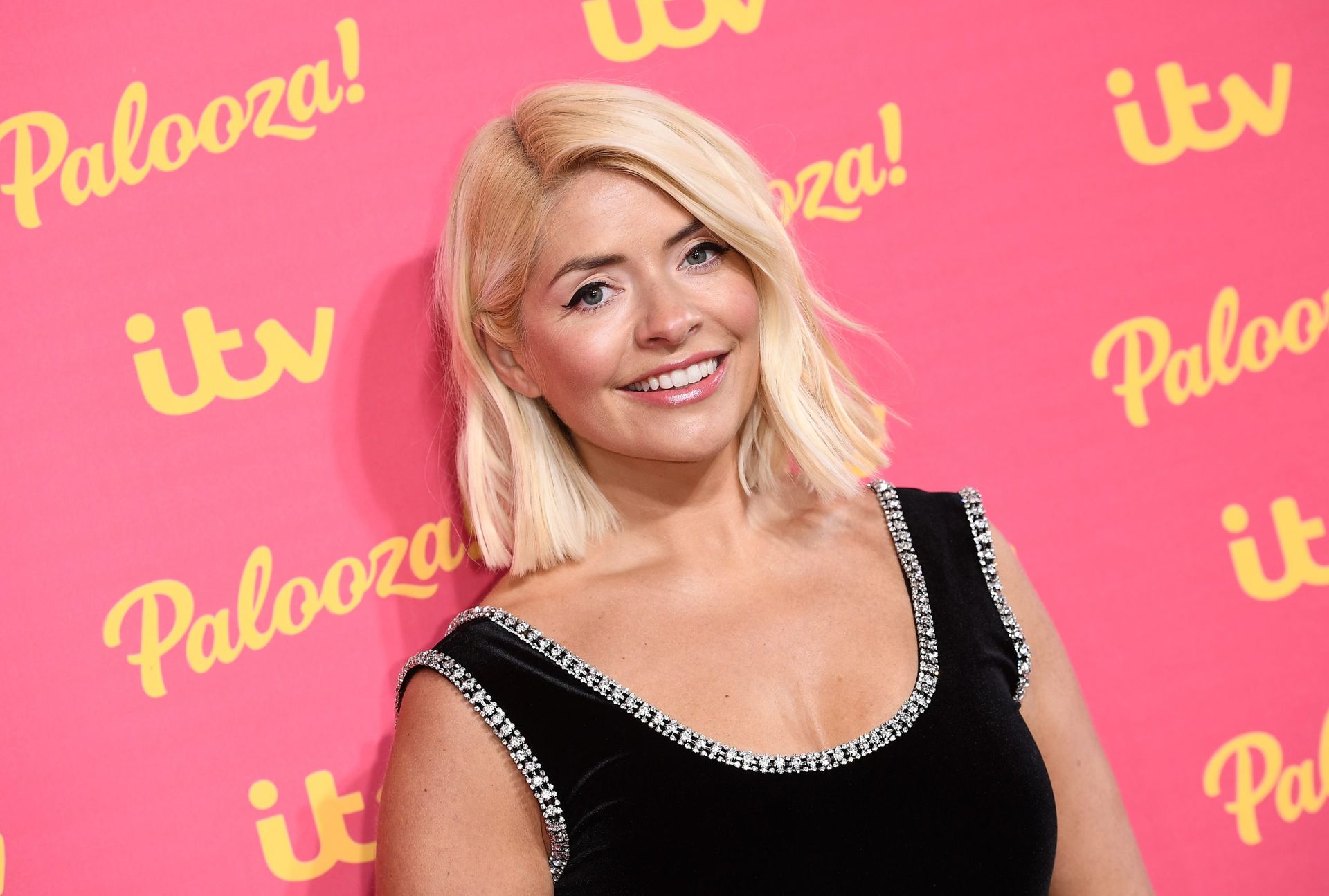 Holly Willoughby wears electric blue dress for special reunion with her pal...
