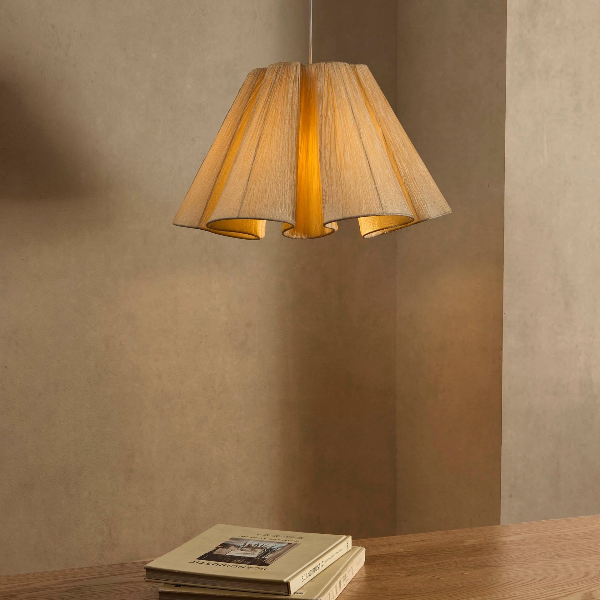 Celia Textured Wavy Shade - Natural