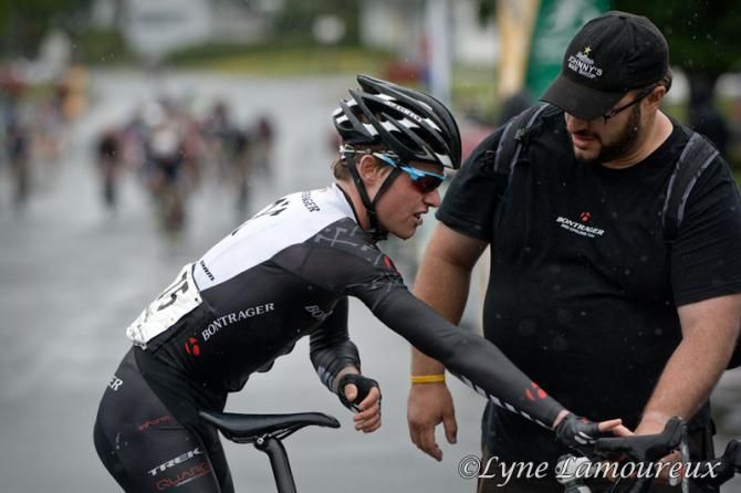 Gavin Mannion (Bontrager) rode 20km with a broken collarbone to finish the stage