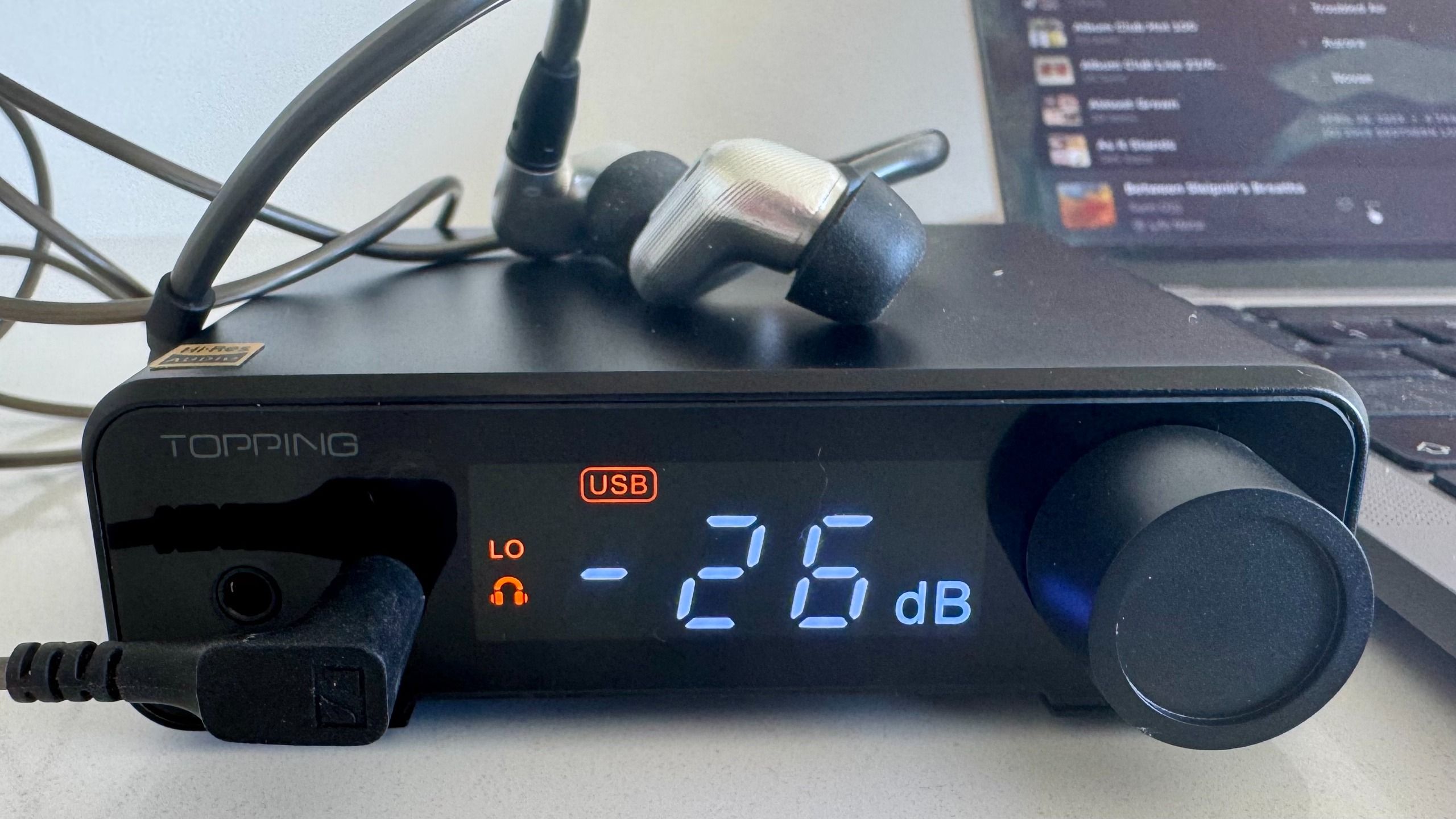 Análise de primeira linha do DX1 II: um DAC bem construído com ótimas especificações, mas que não vai agarrar você pelo colarinho