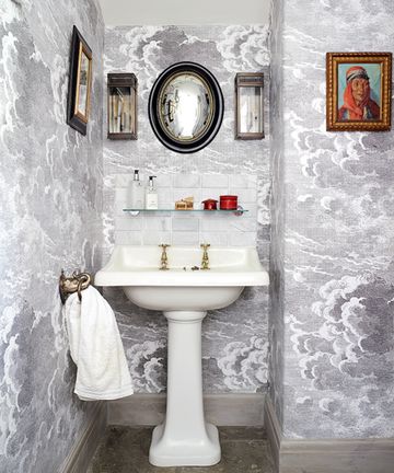 Bathroom art ideas: 10 ways to use art in a bathroom | Homes and Gardens
