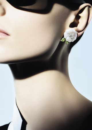 Giorgio Armani Blanche jasmine flower earring