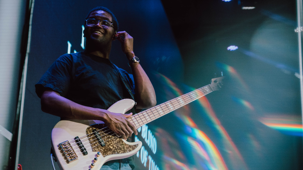 Bass Player Travis Dykes