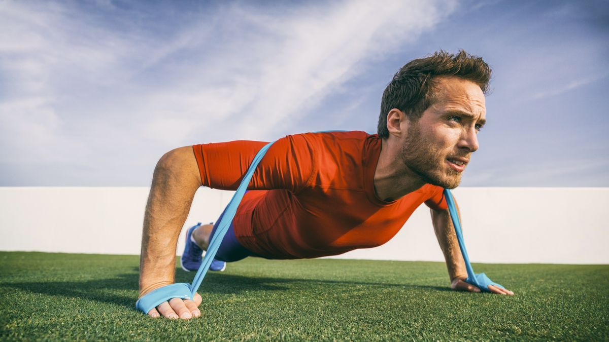 I just tried 50 resistance band push-ups every day for a week — here’s what happened to my body