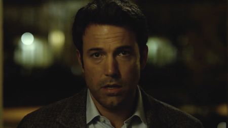 Nick Dunne (Ben Affleck) has a conversation in Gone Girl.