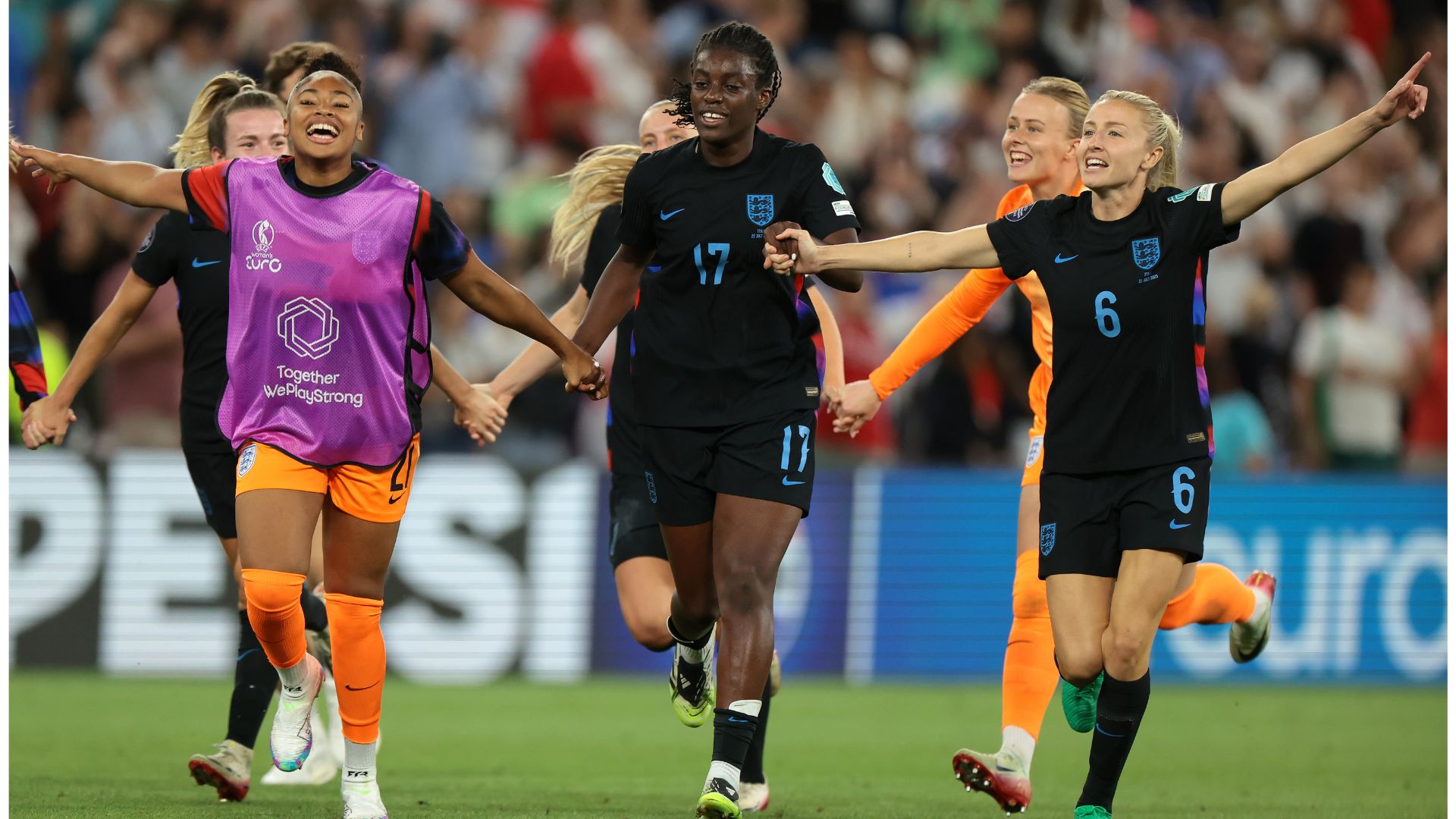 GENEVA, SWITZERLAND - JULY 22: Khiara Keating, Michelle Agyemang, Leah Williamson and Hannah Hampton of England celebrate the 2-1 extra time victory following the final whistle of the UEFA Women's EURO 2025 Semi-Final match between England and Italy at Stade de Geneve on July 22, 2025 in Geneva, Switzerland