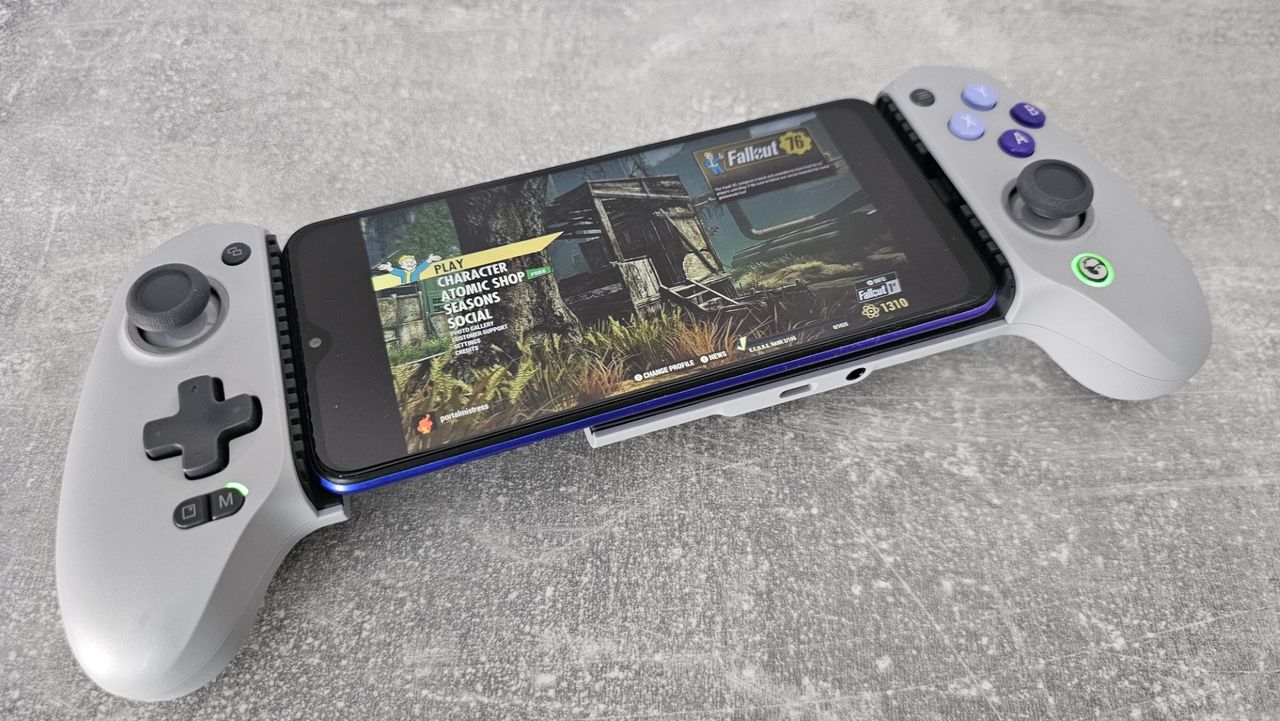 Xbox Cloud Gaming controllers
