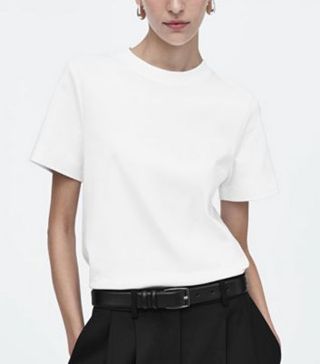 Image of white t-shirt