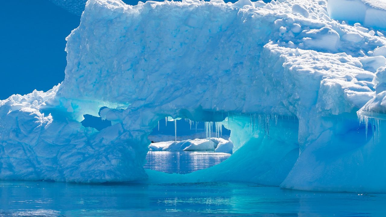 Antarctic glacier