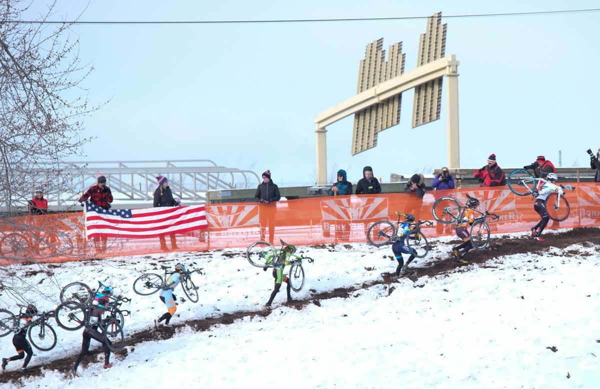 The Elite Women follow Katie Compton (Trek-Panache) up the levy climb