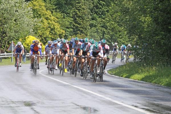 Omega Pharma-Lotto at the head of the peloton.