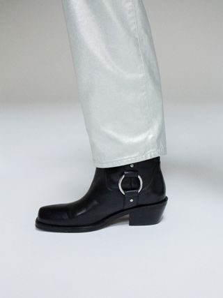 Ankle Boots With Metal Ring