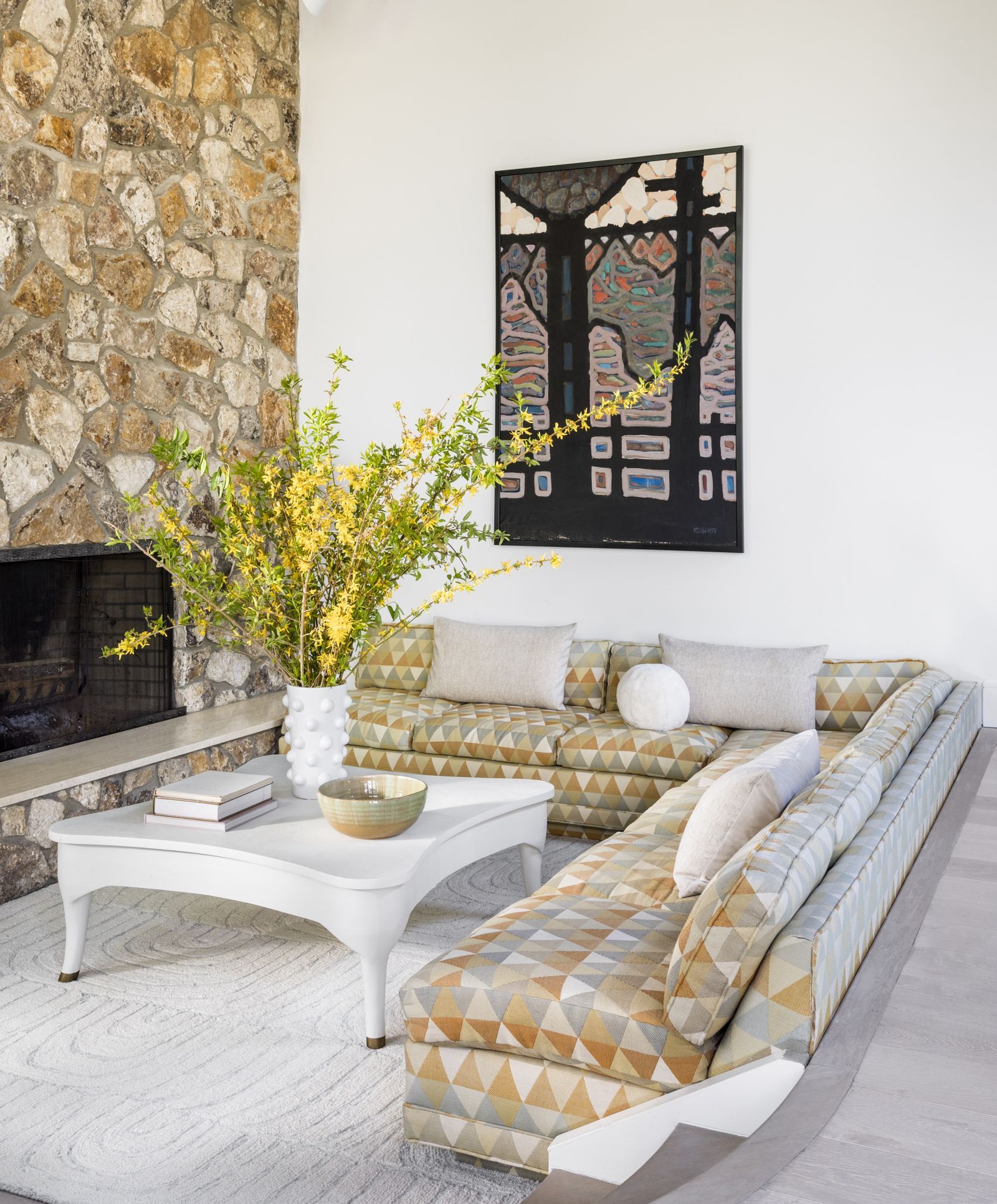 Sunken living rooms: 5 ways to style this mid-century trend | Homes and ...