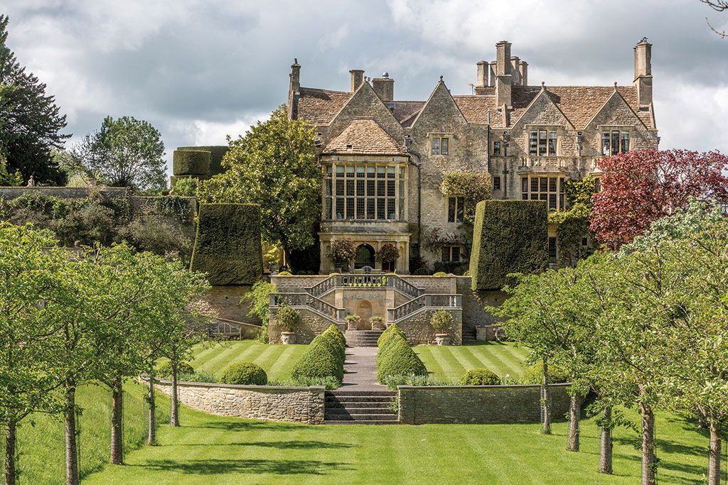 Houses for sale with impressive gardens: St Catherine&rsquo;s Court, St Catherine, Bath
