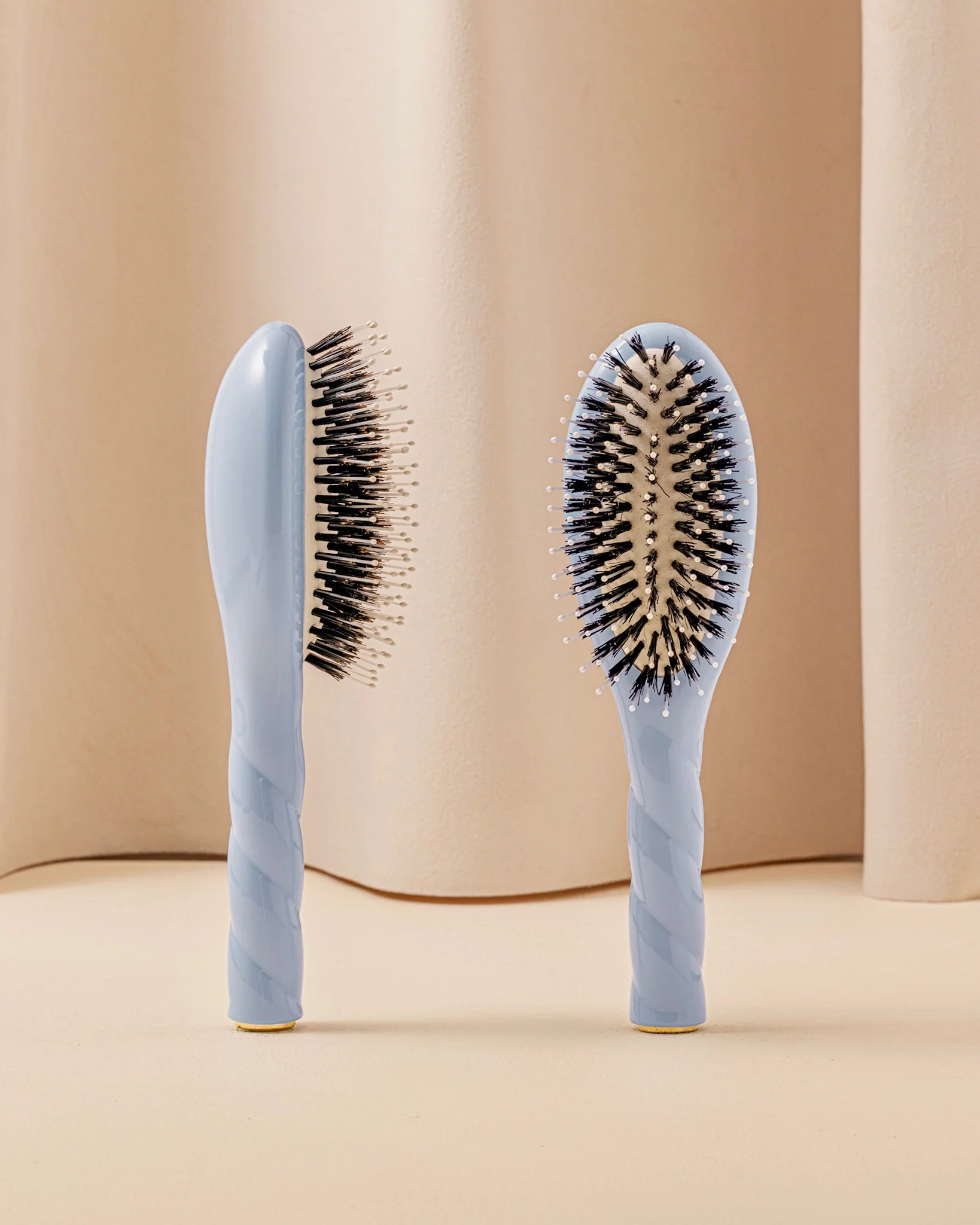 La Bonne Brosse The Small Gentle Scalp Care Hairbrush