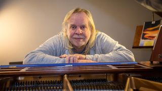 Rick Wakeman will take his Music And Stories tour on the road in thw USA in March and Aptil